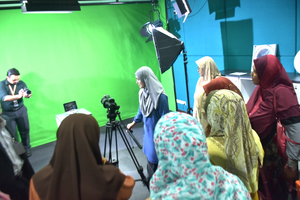 UKM 1597